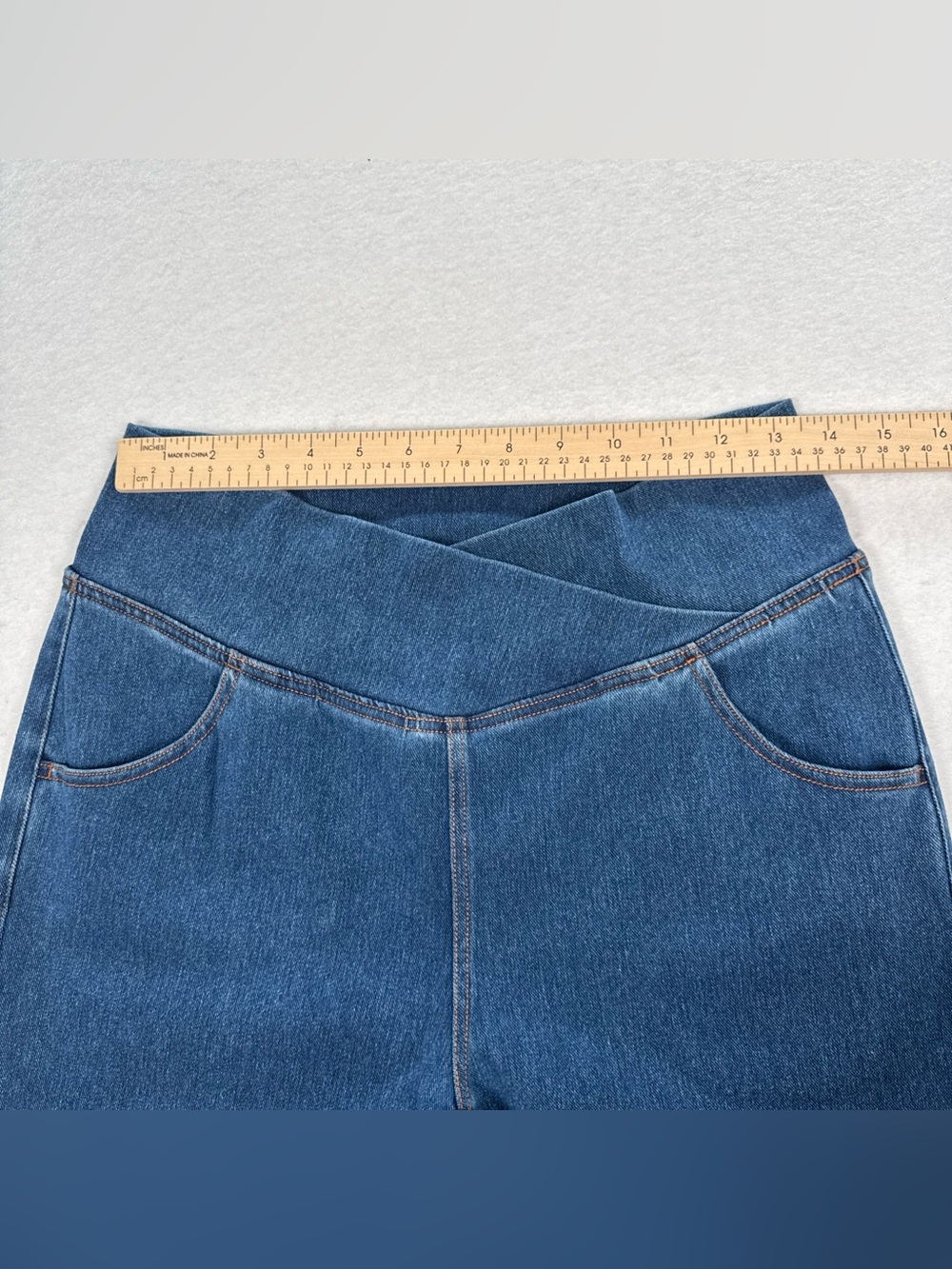 Halara Flex High Waisted Crossover Flare Jeans Womens Large Pockets Soft Stretch - Picture 13 of 13